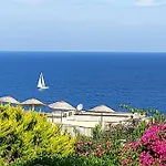 Private & With Sea View וילה *