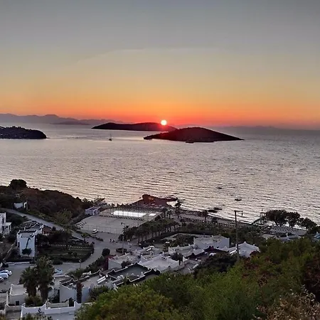 Private & With Sea View Villa